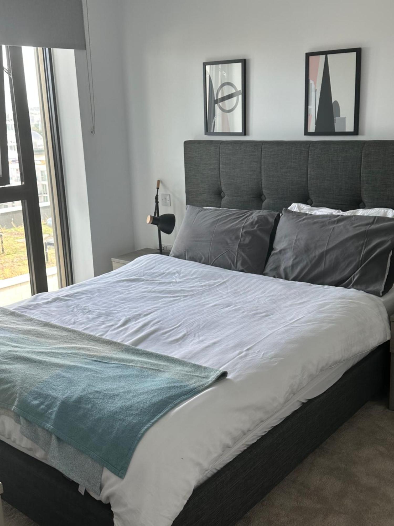 Spacious Modern 1 Bed Apartment. Londen Buitenkant foto